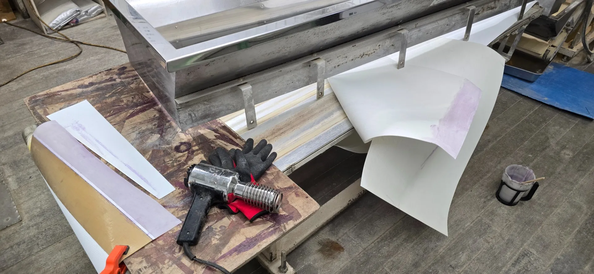 ベルトコンベア交換ベルト修理にお悩みの方はCuRa ENDLESS株式会社