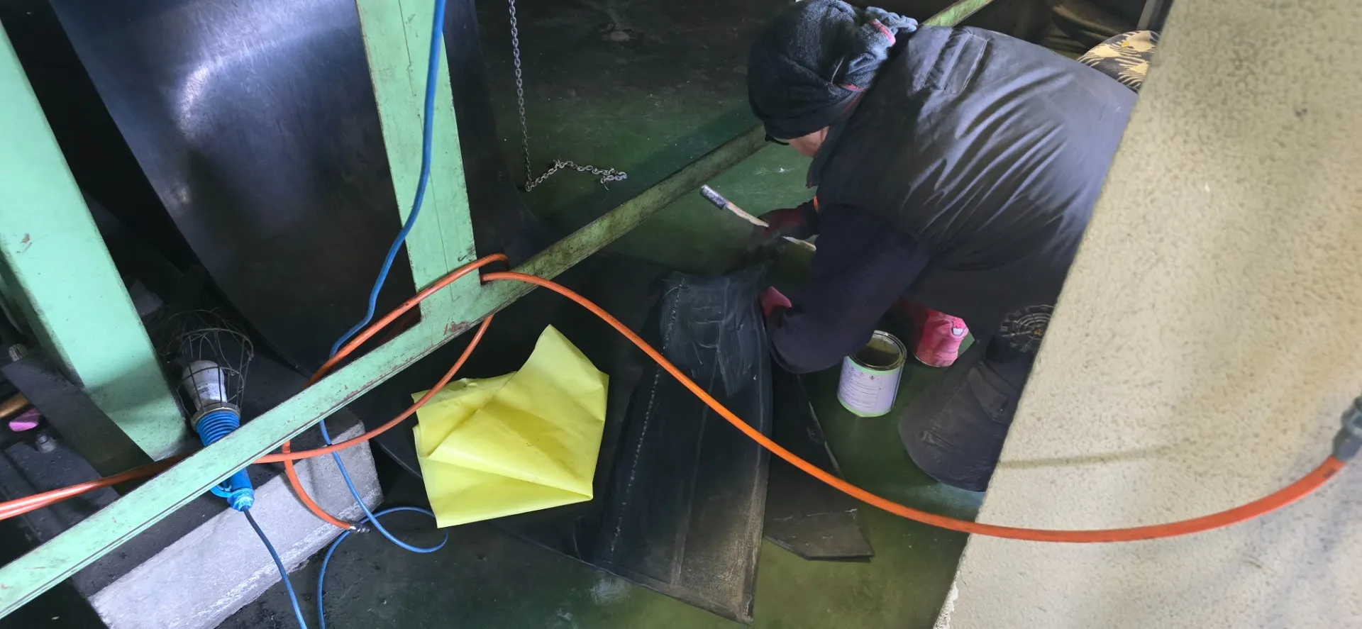 ベルトコンベア交換ベルト修理にお悩みの方はCuRa ENDLESS株式会社